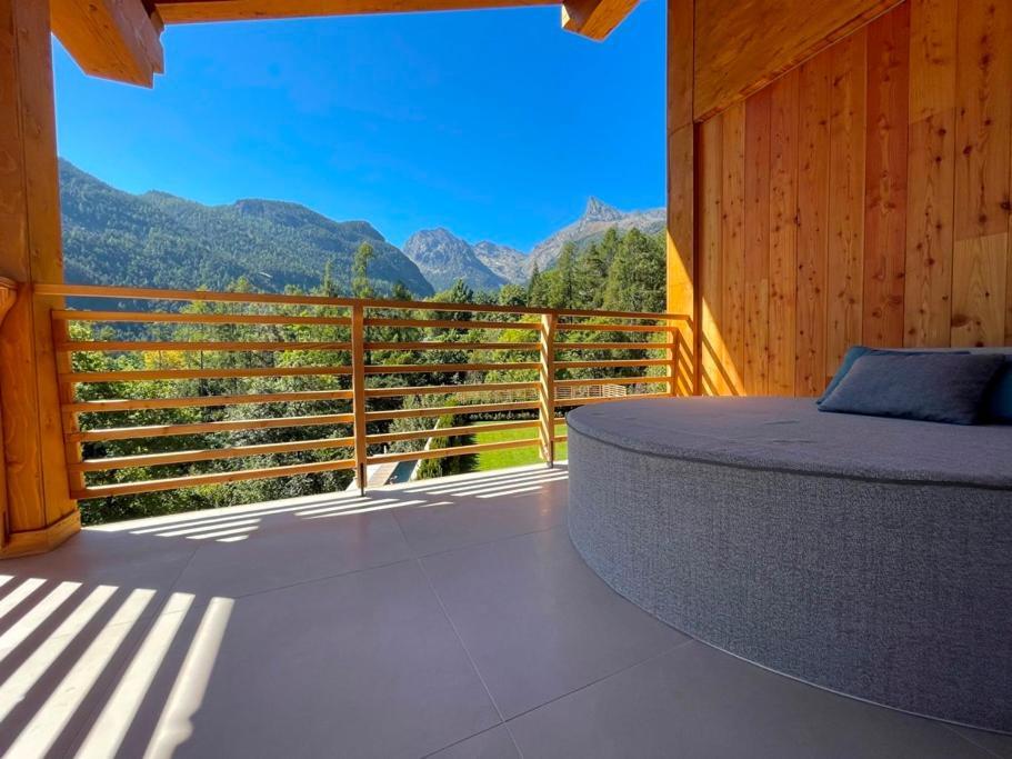 Готель Silou Retreat Champdepraz Екстер'єр фото