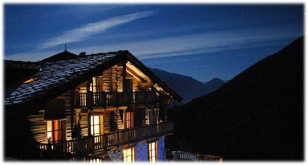 Готель Silou Retreat Champdepraz Екстер'єр фото