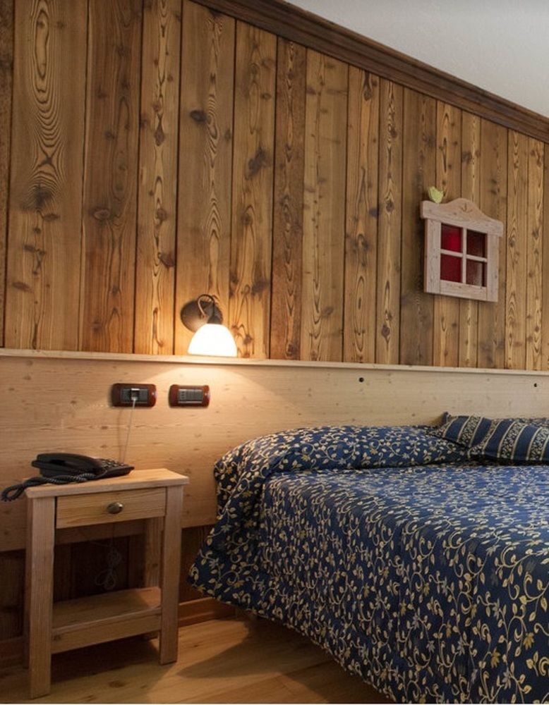 Готель Silou Retreat Champdepraz Екстер'єр фото