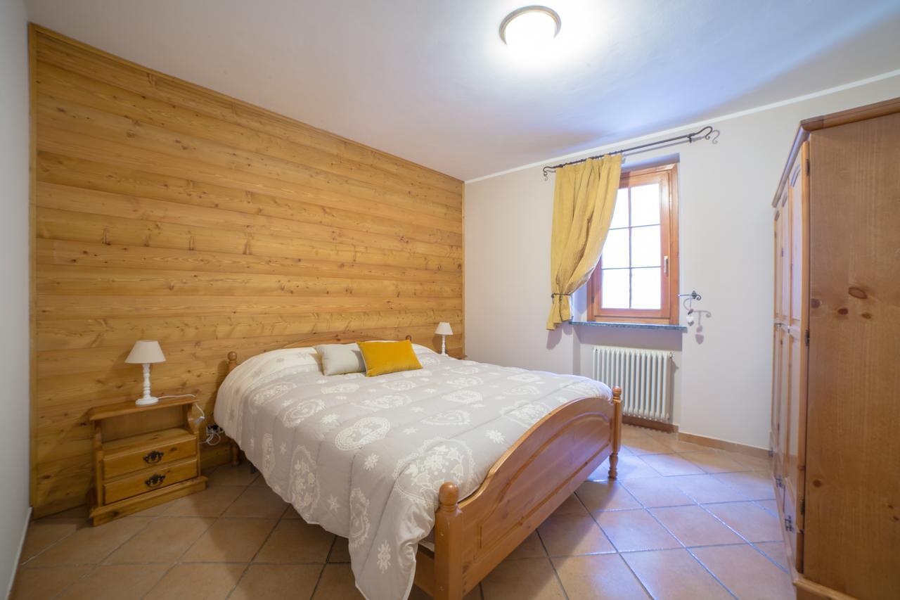 Готель Silou Retreat Champdepraz Екстер'єр фото
