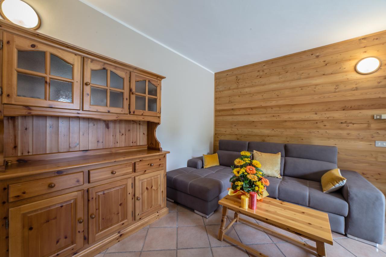 Готель Silou Retreat Champdepraz Екстер'єр фото