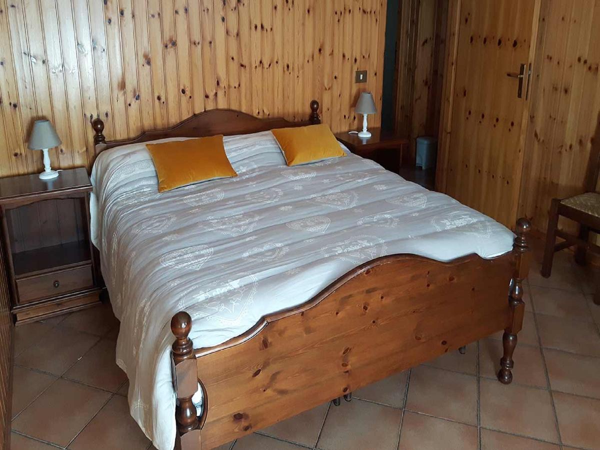 Готель Silou Retreat Champdepraz Екстер'єр фото